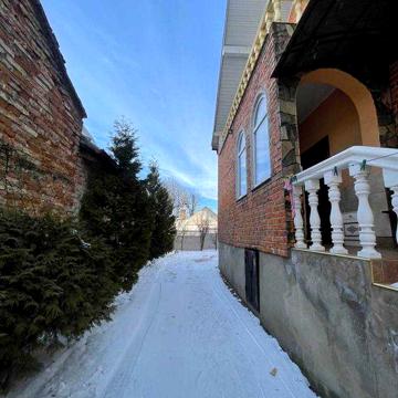 Продаж цегляного Будинку :Вул Новознесенська