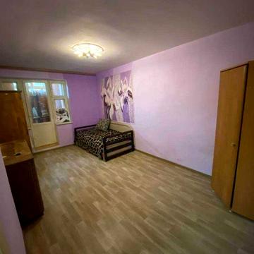 Продам 1-к Квартиру , Виноградар, вул.Світлицького, 26 без комісії