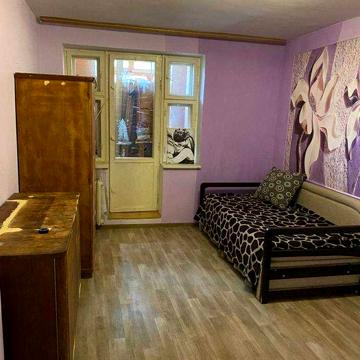 Продам 1-к Квартиру , Виноградар, вул.Світлицького, 26 без комісії