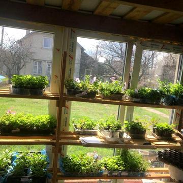 Продам 2х поверх. будинок з участком  10 сот.біля метро Перемога