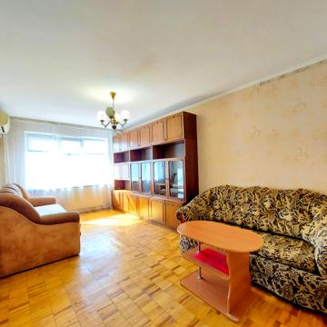 Голосіївський просп. (40-річчя Жовтня), 7