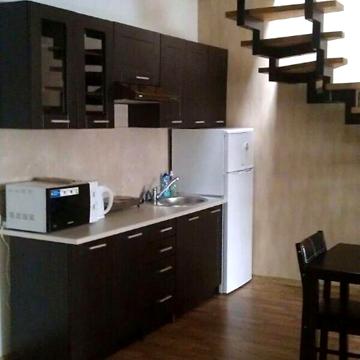 Довгострокова оренда 3к Квартира Ринок площа