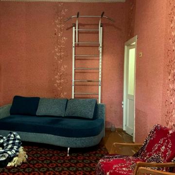 Південний просп., 27