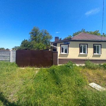 Продам пол дома Кущевка. Отдельный двор. Новострой.