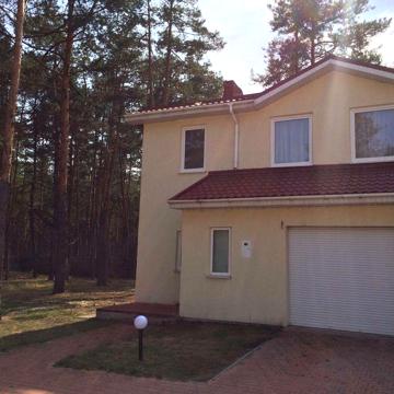 Продаж будинку в закритому котеджному містечку в Хотянівці.