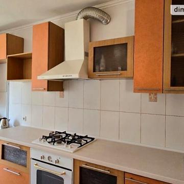 Продаж 3к Квартира Шпитальна вулиця