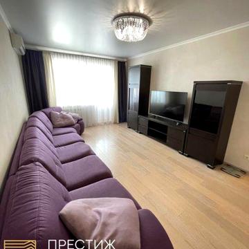 Продаж 3-к.квартири з меблями і технікою в центрі міста Нова 2