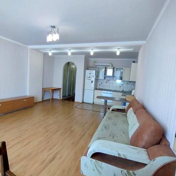 Срочно сдам квартиру, ул. Сахарова 34.