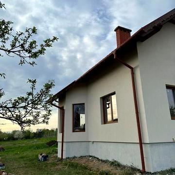 Продам новий будинок в Середне
