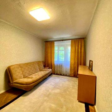 Вишгородська 36А, перша здача 2-к квартири, є газ, 2 поверх!