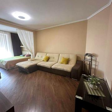 Довгострокова оренда 1к Квартира Таїрова вулиця