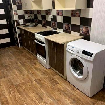 Левада поруч з Сільпо новобудова