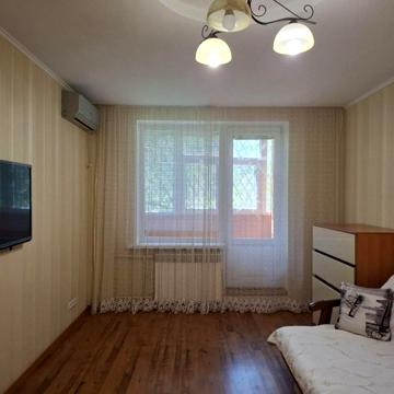 Амосова вул. (Корчагінців), 52
