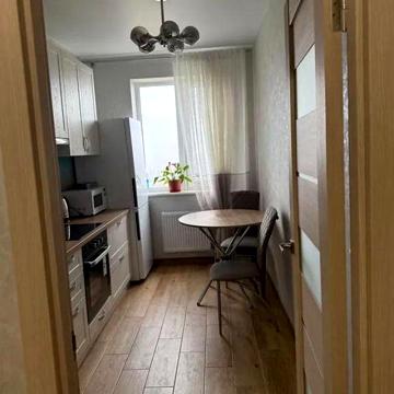 Красивая 1 ком квартира в ЖК Лузановский парк.