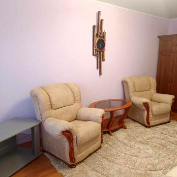Здам довгостроково двох кімнатну квартиру