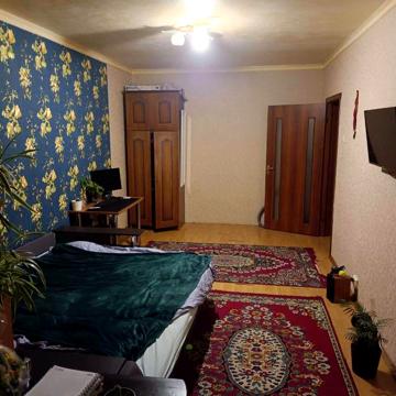 Продам 1-ну квартиру Рональда Рейгана буд 9
