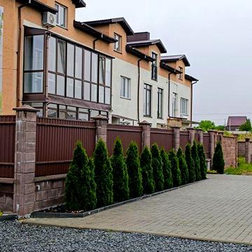 Таунхаус з ремонтом та меблями в Городищі