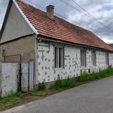Здається будинок в місті Хуст