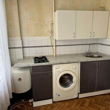 1к. 45 кв.м. м. Звіринецька 5 хв.