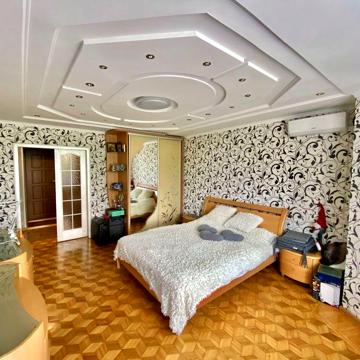 Продаж 2х в центрі біля податкової