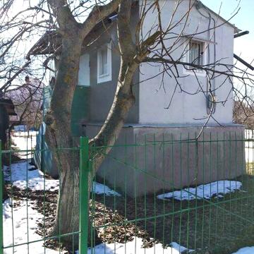 Продам дачну земельну ділянку