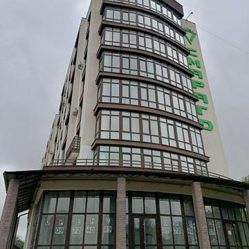 Соборна, 12а