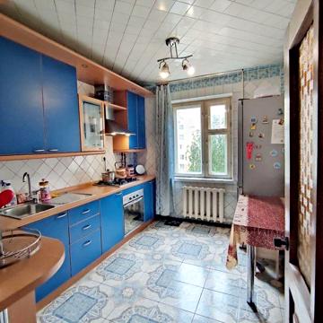 Продаж 3 кімнатної квартири м. Вишневе, Вітянська 8