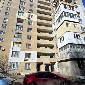 Євгена Чикаленка вул., 76б