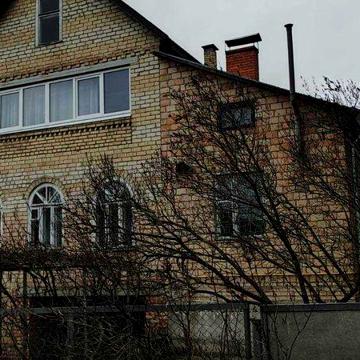 здам частину дачі на 3-4 місяці
