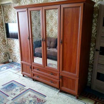 Продам 1 ком.Чешку Красный Камень