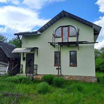 Продам будинок в с.Хмелівка по вулиці Річна. Деталі за телефоном