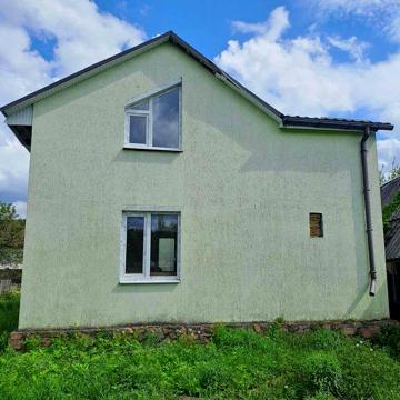 Продам будинок в с.Хмелівка по вулиці Річна. Деталі за телефоном