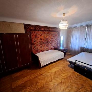 Юрія Пасхаліна вул. (Ілліча), 12