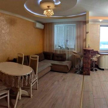 Продам дворівневу 4 к квартиру  в Гостомелі
