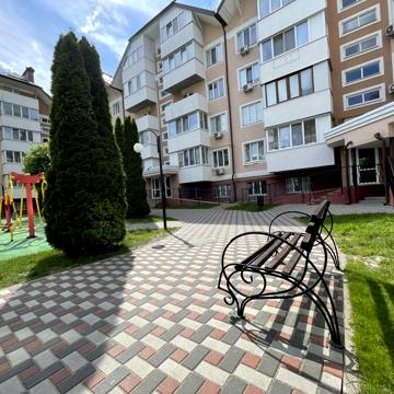 Бориса Гмирі вул., 18-А