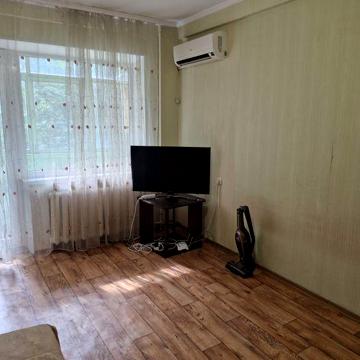 Сдам 1 ком.кв.Запорожского Казачества 5.000гр