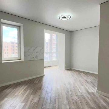 Велика однокімнатна в центрі з ремонтом, 50м2!!!