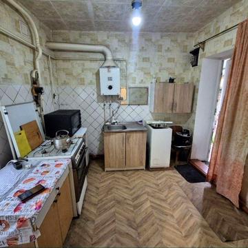 Оренда частини будинку на Кущівці.