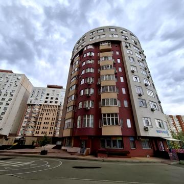 Федора Ернста вул., 16