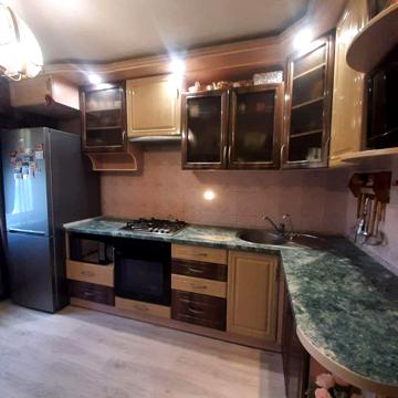 Драгоманова вул., 5