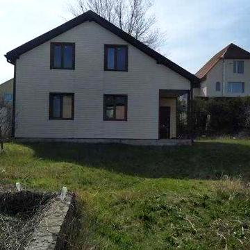 Двухэтажный дом на Гребном канале К-92