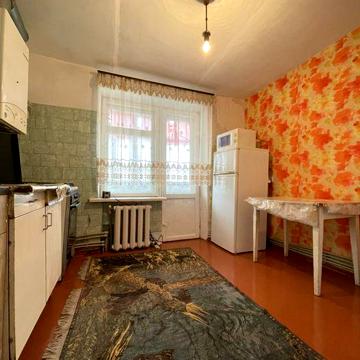 Продаж 3-кімнатної квартири в центрі міста!