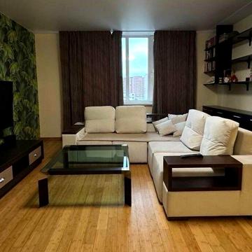 Миколи Бажана просп., 1-М