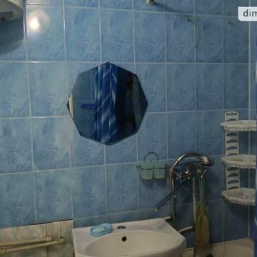 Довгострокова оренда 1к Квартира Левка Лук’яненка (Ватутіна) вулиця