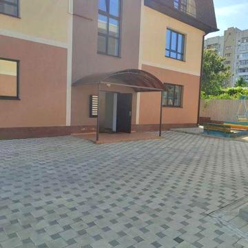 Продам 1-кімнатну квартиру-студію без посередників від власника