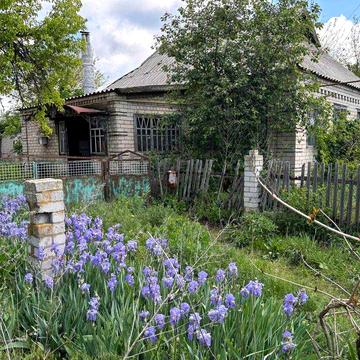 Будинок у селі Карабинівка Дніпропетровської області
