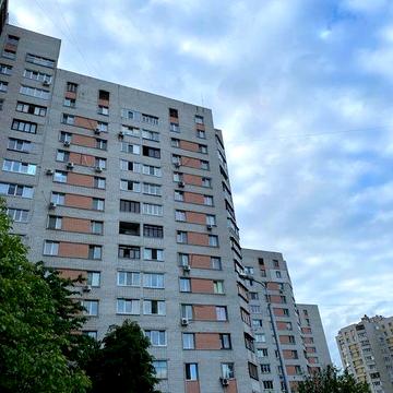 Продам двокімнатну квартиру з гарним плануванням