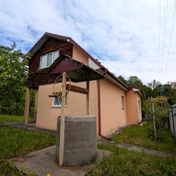 Жилий будинок в районі автобазару
