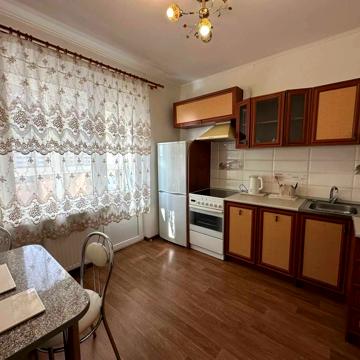 Софії Русової вул., 7