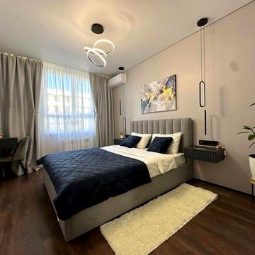 Двокімнатна квартира з дизайнерським ремонтом в Центральному Парку